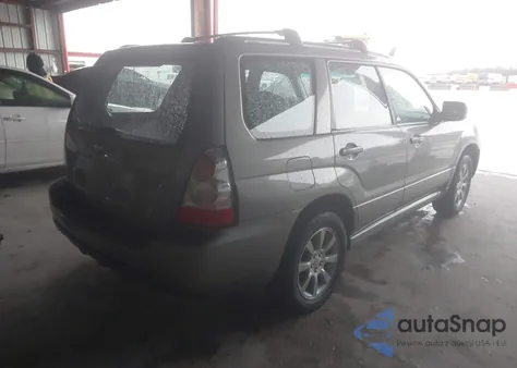 2006 Subaru Forester 2.5X z USA, uszkodzony, nr VIN JF1SG65676H753299